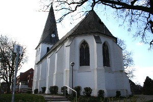 evangelische Kirche am Nachmittag